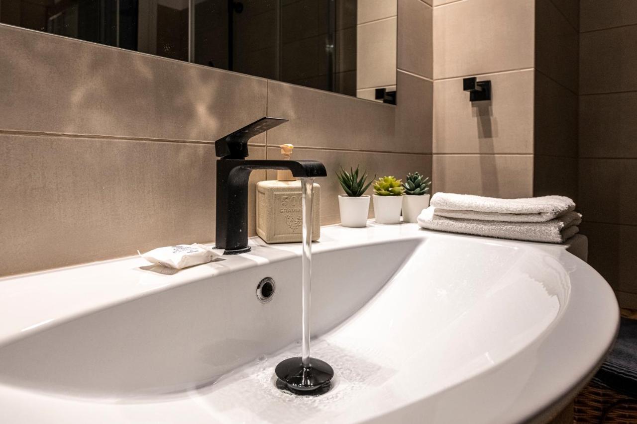 Alopece City Apartment - Kolonaki Athena Bagian luar foto